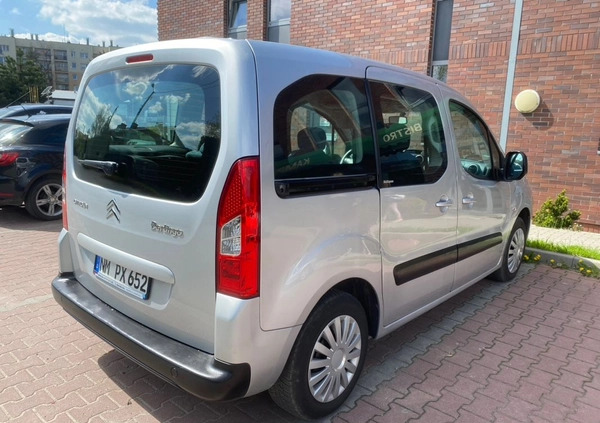 Citroen Berlingo cena 23900 przebieg: 179405, rok produkcji 2010 z Lubaczów małe 137